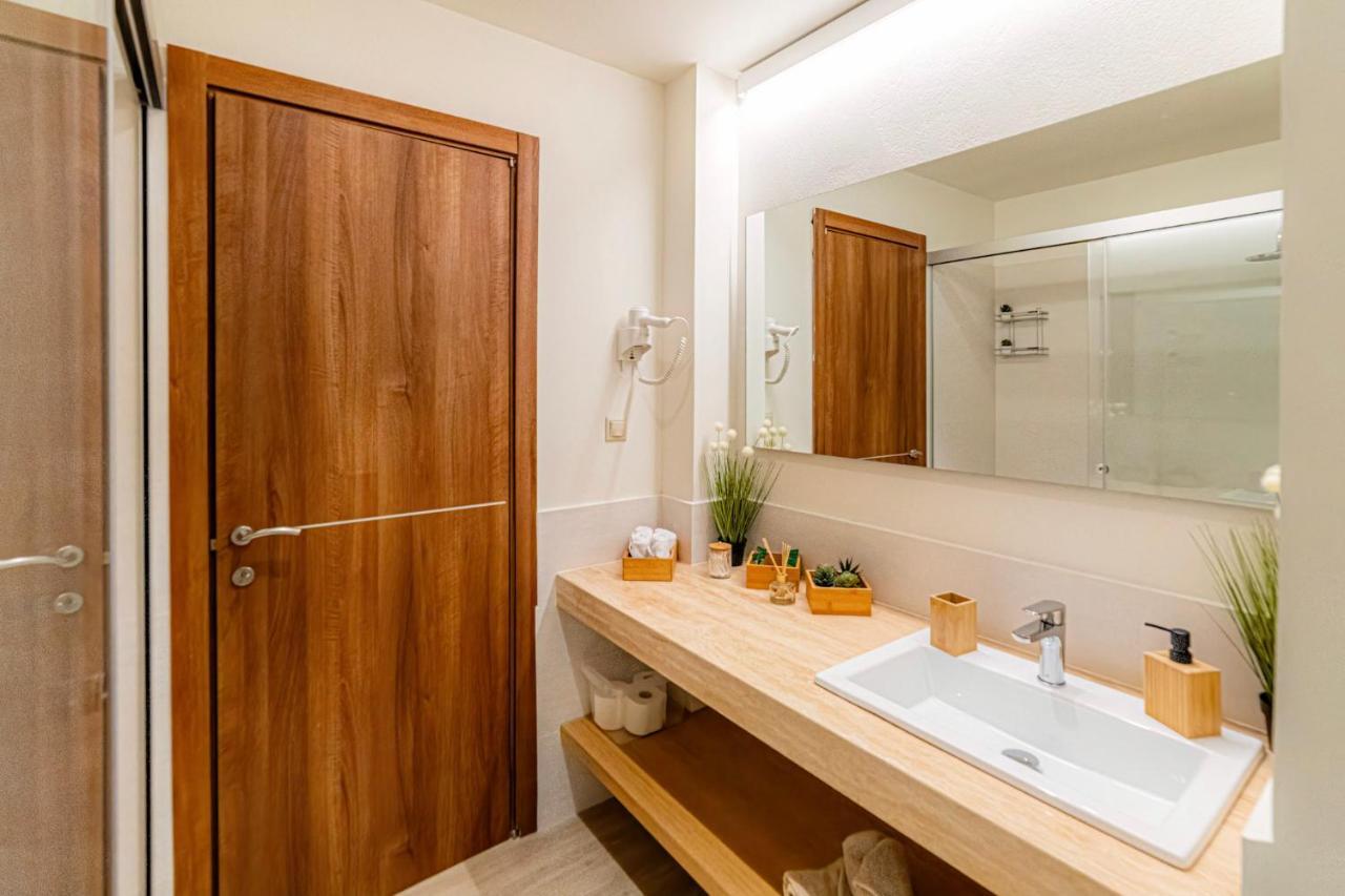 Luxury Town Center Suite, Β1 Heraklion Exteriör bild